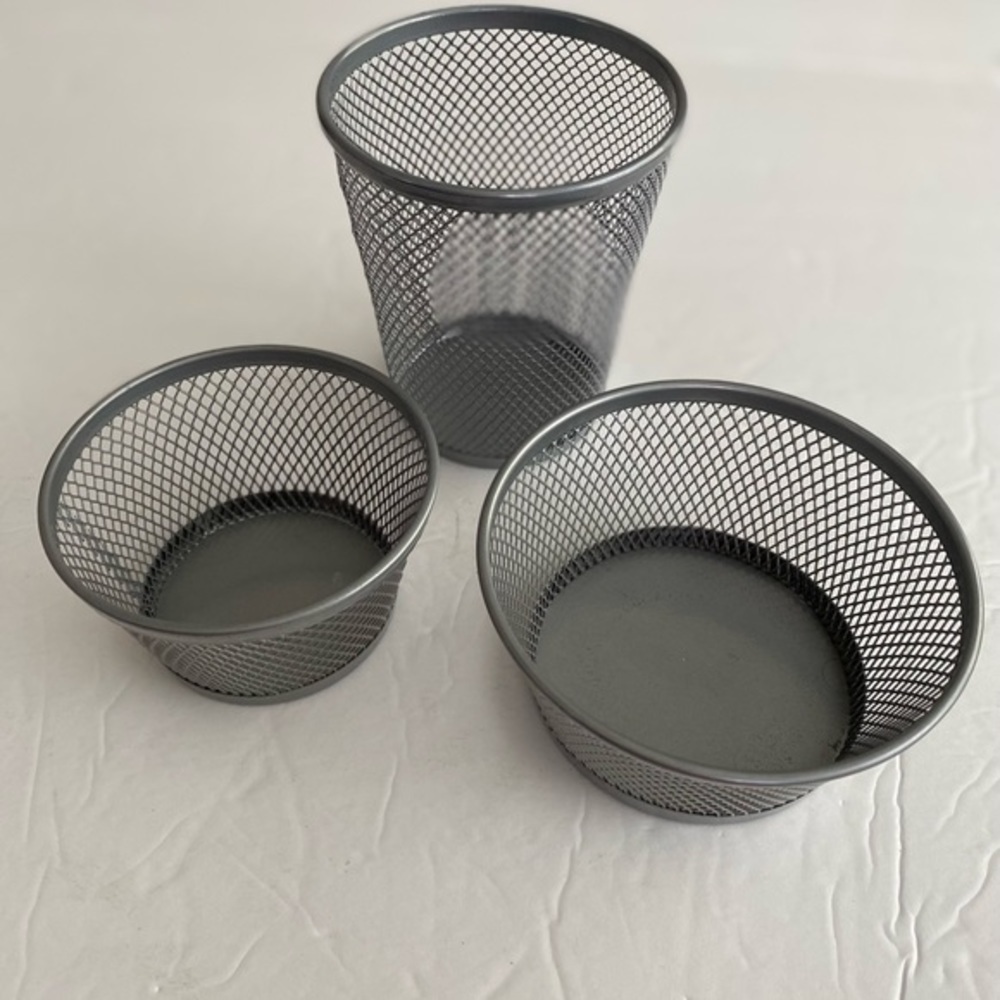 Set of 3 paper 🖇️‎ holder